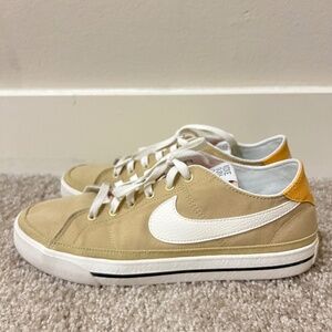 Mens Nike Court Legacy Shoes